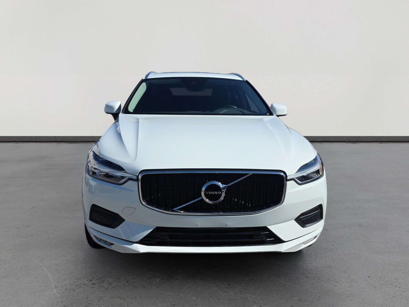 Used 2021 Volvo XC60 T5 Momentum w/ Premium Package image 8