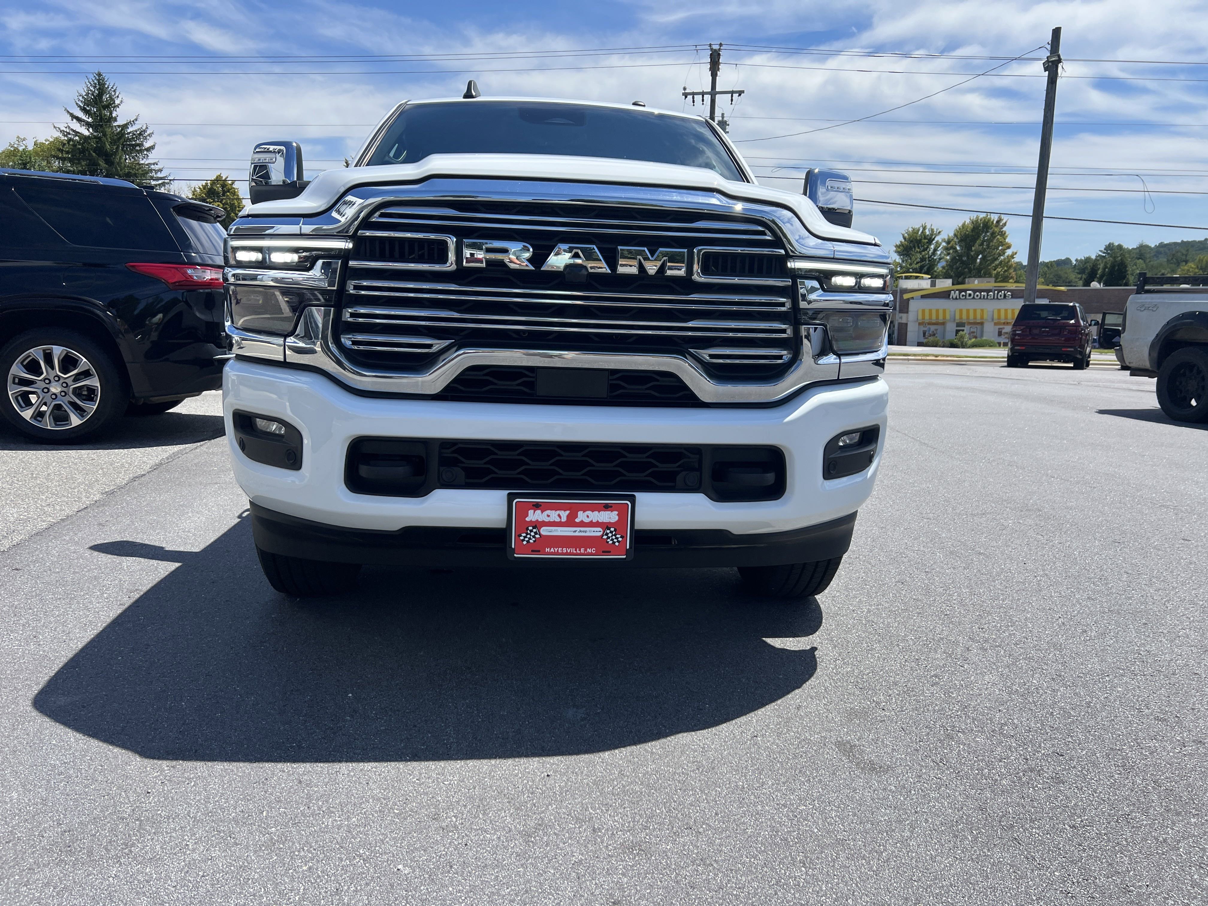 Used 2025 RAM 2500 Laramie image 5