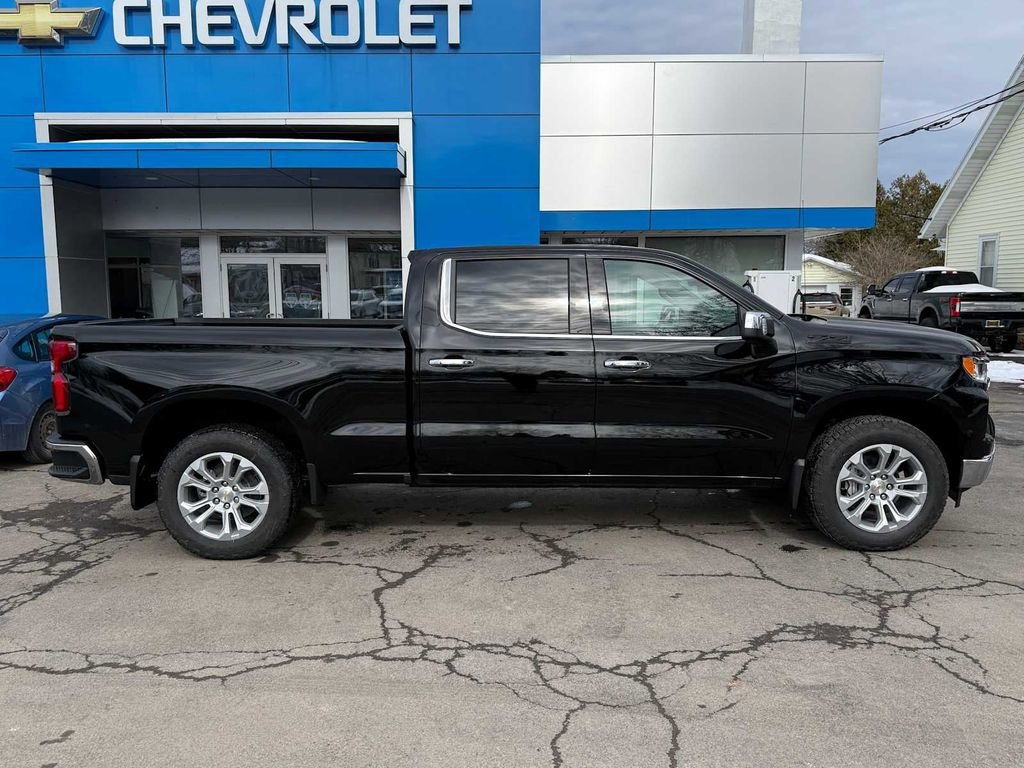 New 2026 Chevrolet Silverado 1500 LTZ w/ Z71 Off-Road Package AWD/4WD image 4