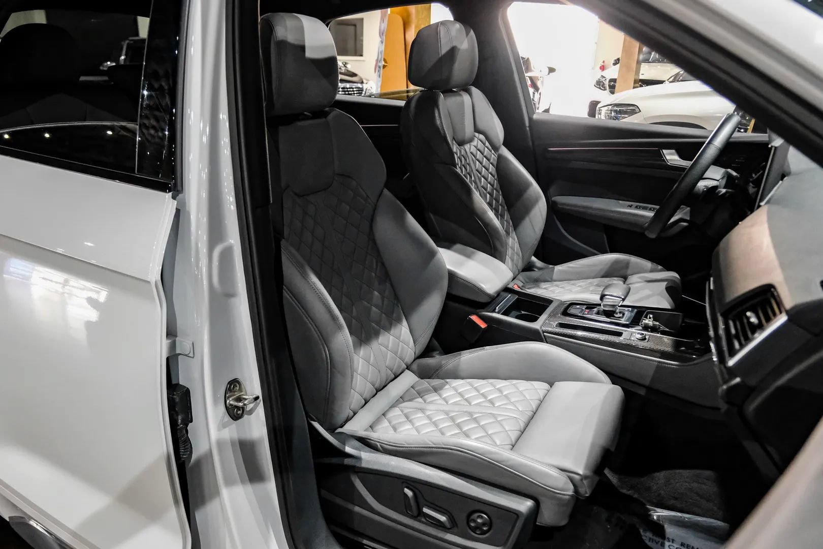 Used 2021 Audi SQ5 Prestige w/ Prestige Package AWD/4WD image 37