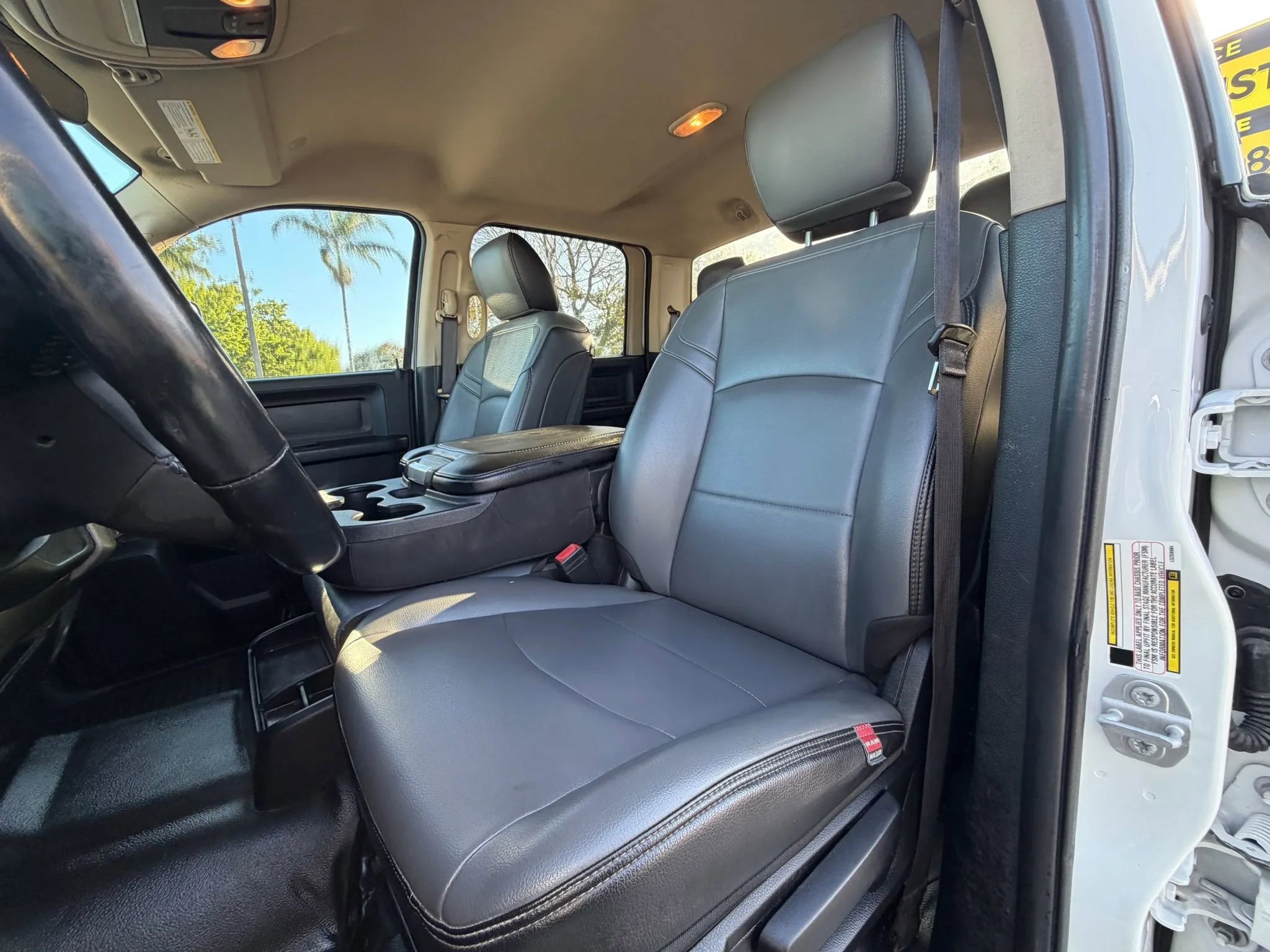 Used 2020 RAM 5500 Tradesman w/ Safety Group image 11