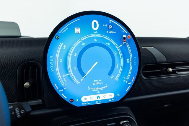 Certified 2025 MINI Cooper S image 19