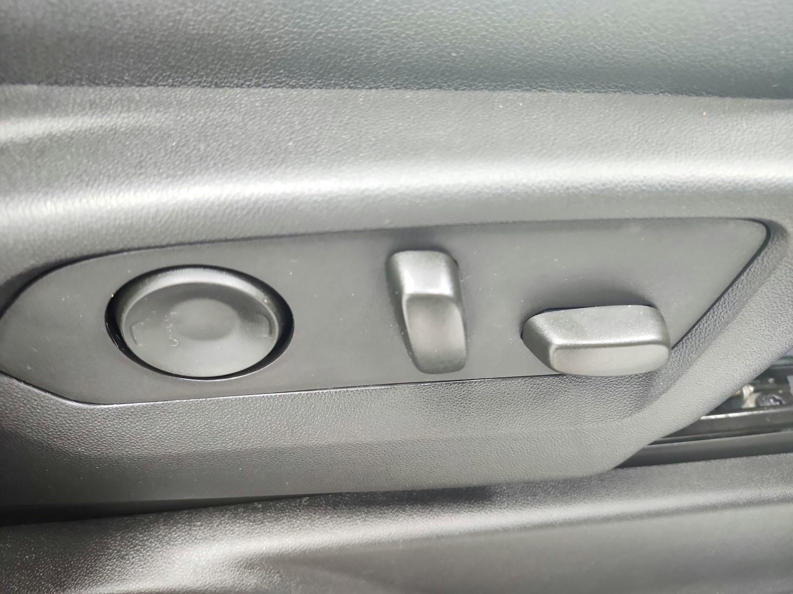 Used 2023 Chevrolet Tahoe LT RWD image 47