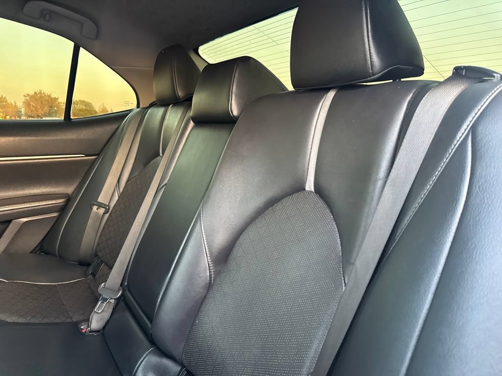 Used 2021 Toyota Camry XSE FWD image 17