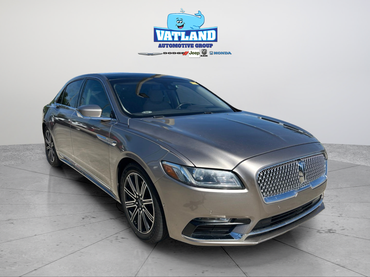 Used 2019 Lincoln Continental Reserve FWD image 22