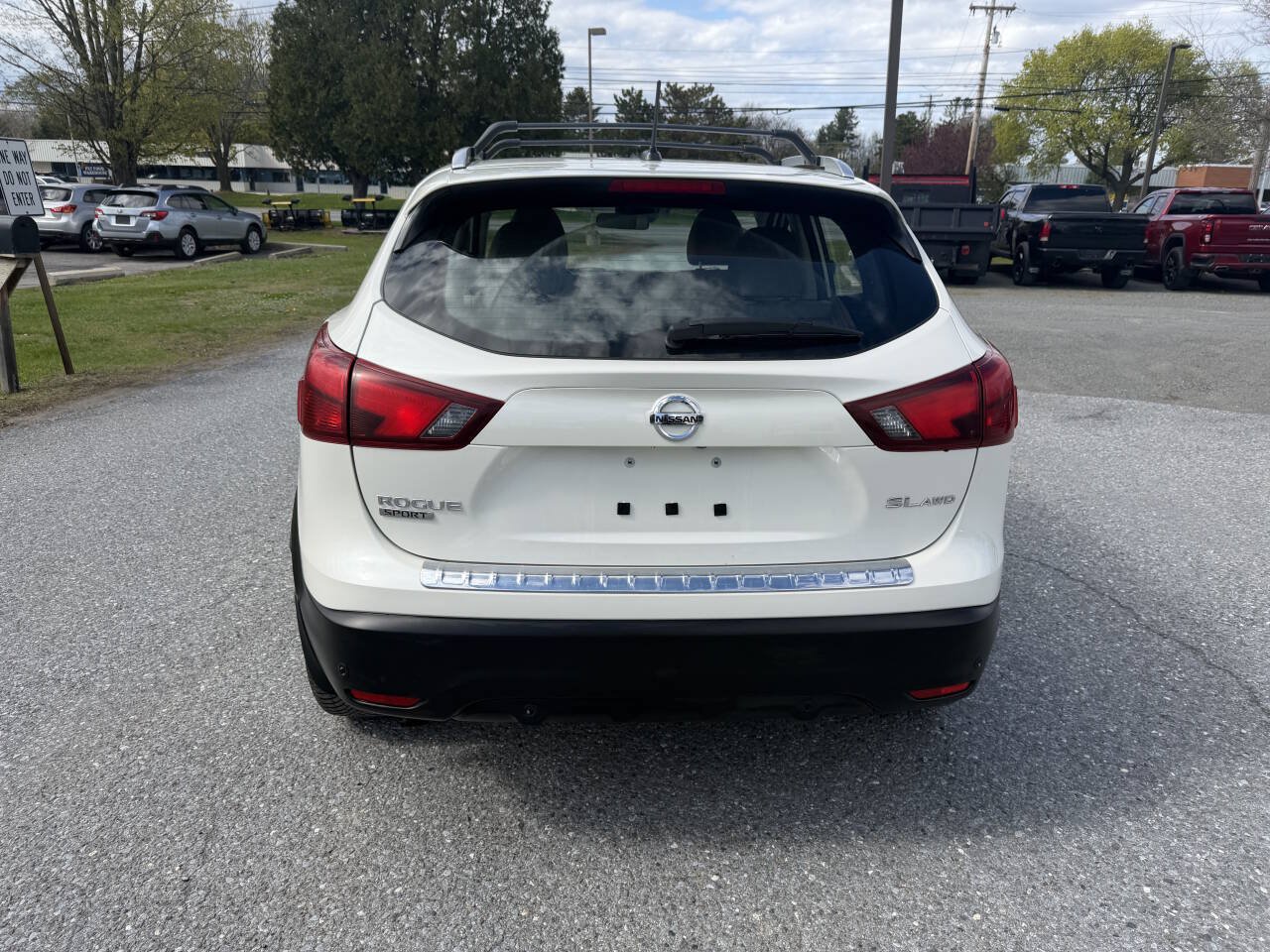 Used 2019 Nissan Rogue Sport SL AWD/4WD image 4