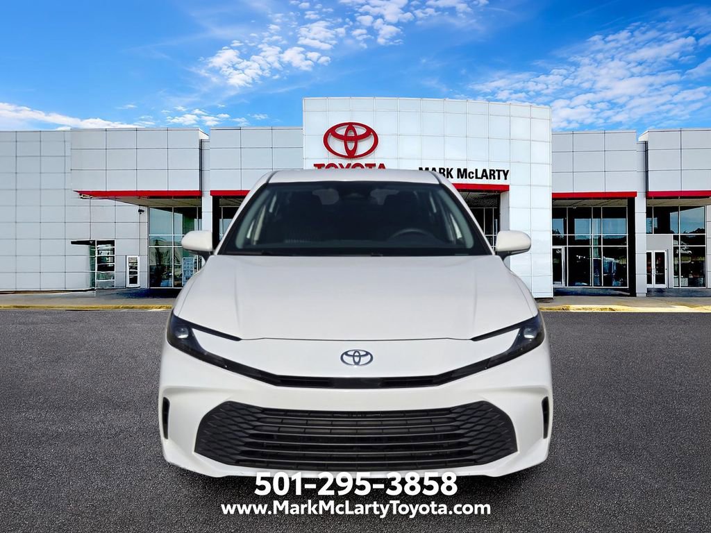 Used 2025 Toyota Camry LE FWD image 8