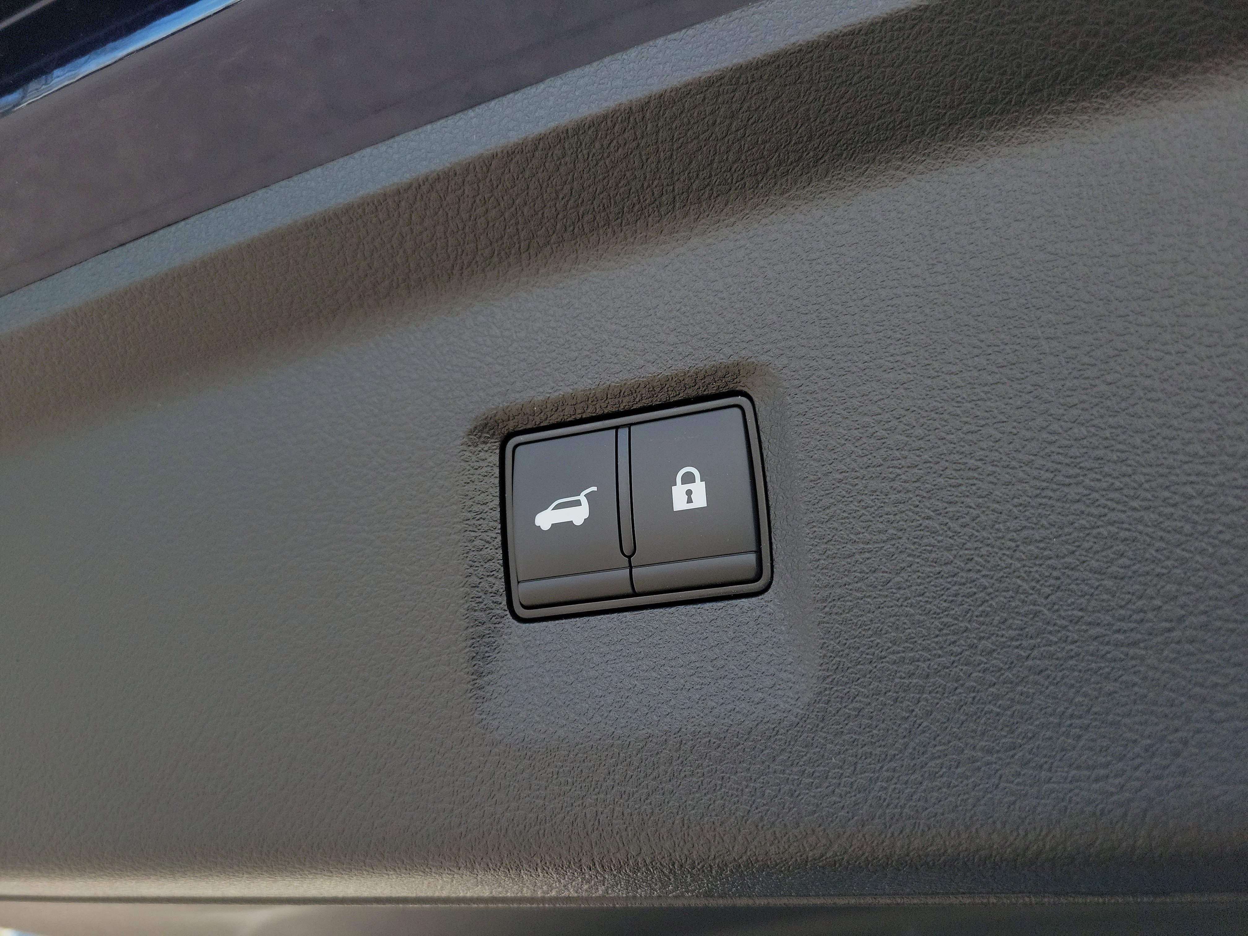 New 2026 INFINITI QX60 Sport w/ Dark Cargo Package image 27