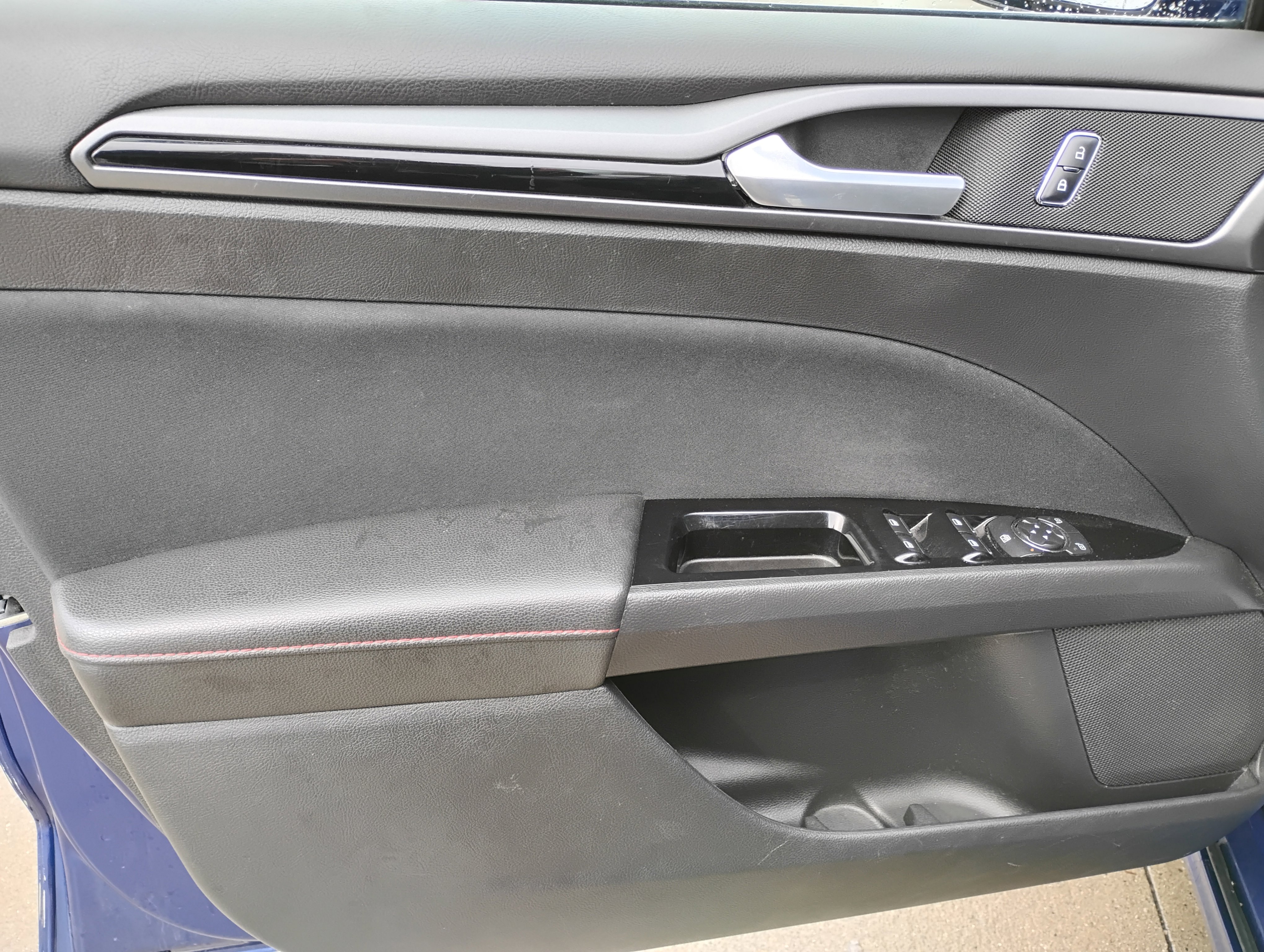 Used 2016 Ford Fusion SE image 14