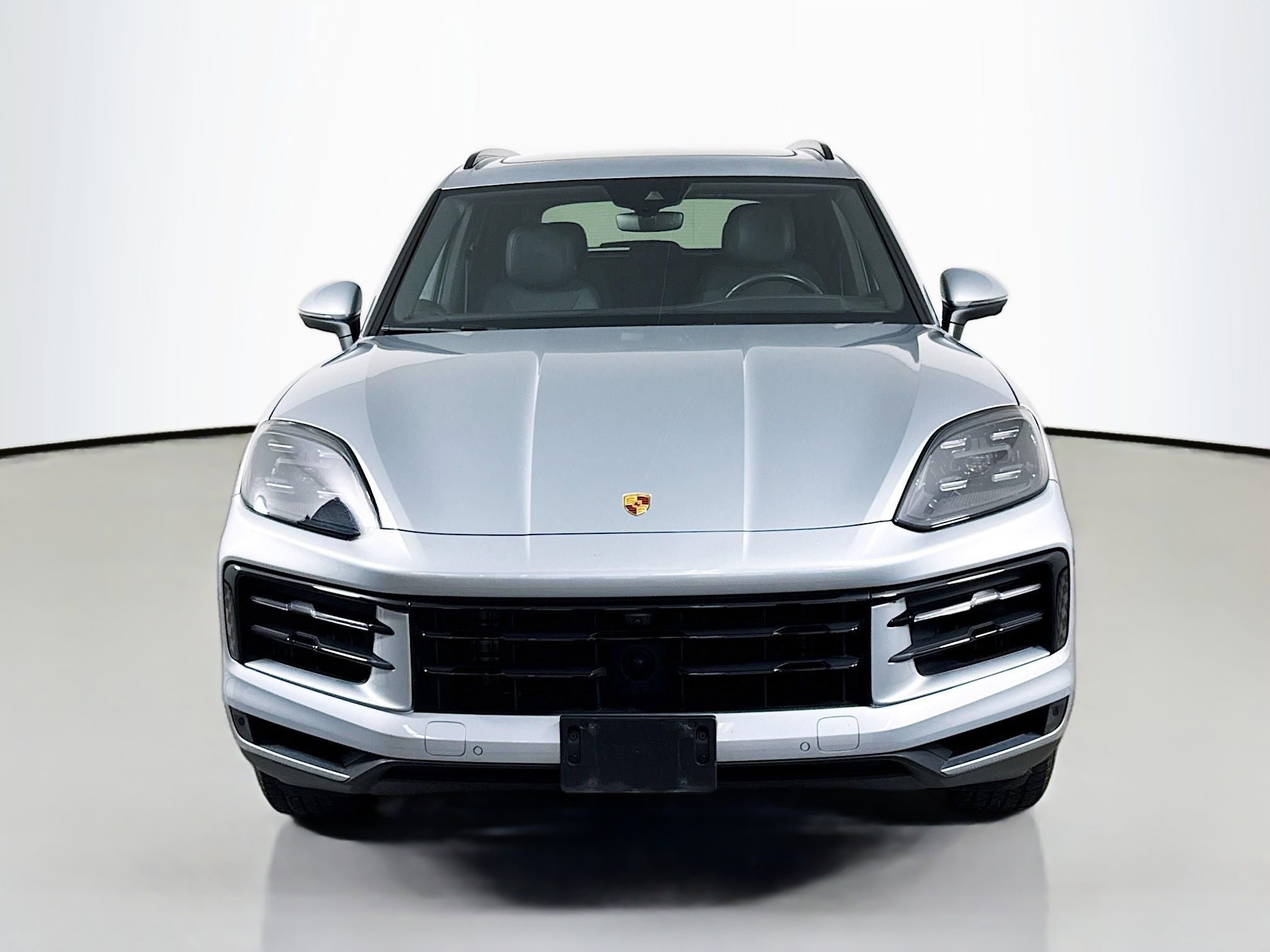 Certified 2024 Porsche Cayenne AWD/4WD image 6