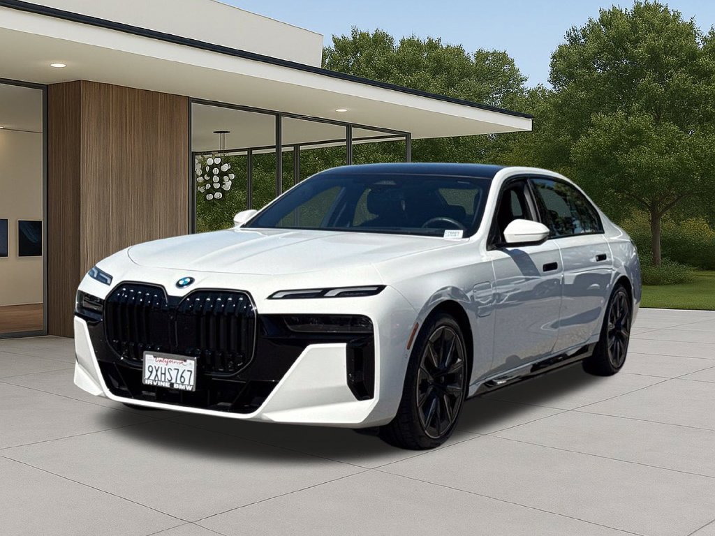 Used 2026 BMW 750e xDrive w/ Premium Package AWD/4WD image 3