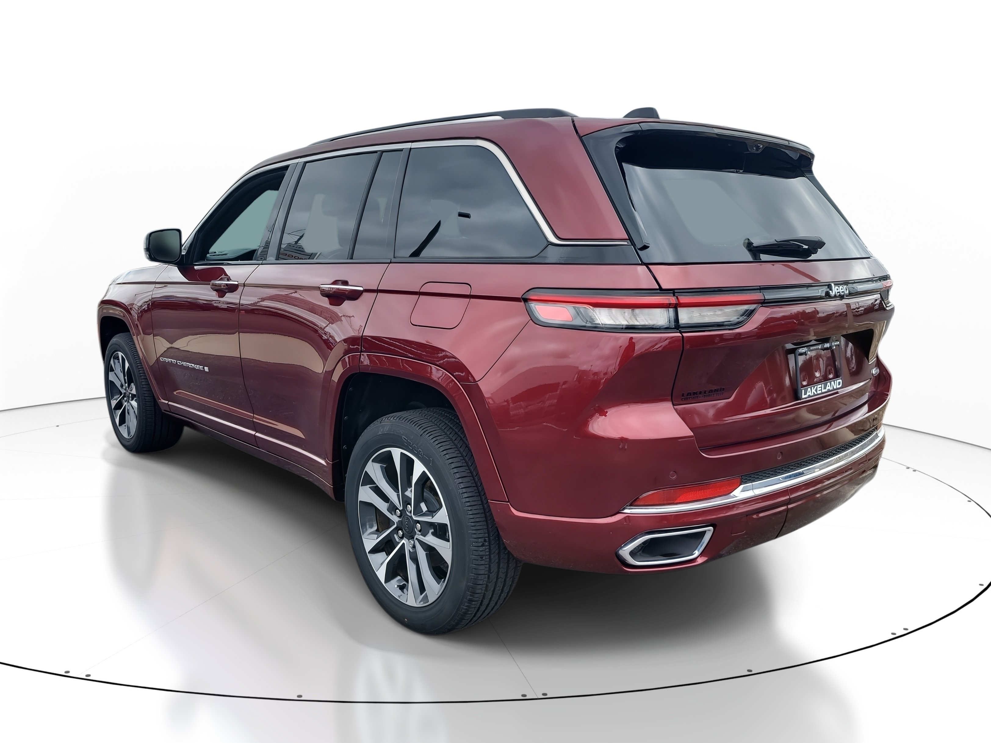 Used 2023 Jeep Grand Cherokee Overland w/ Luxury Tech Group IV image 6