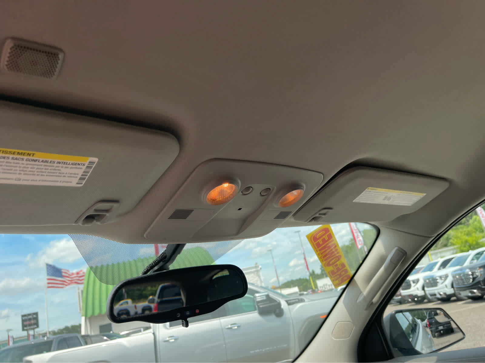 Used 2014 Chevrolet Traverse LS FWD image 18