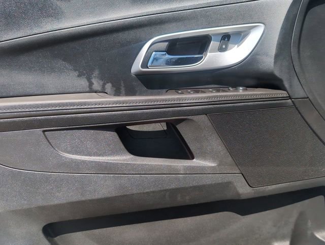 Used 2017 Chevrolet Equinox LS image 19