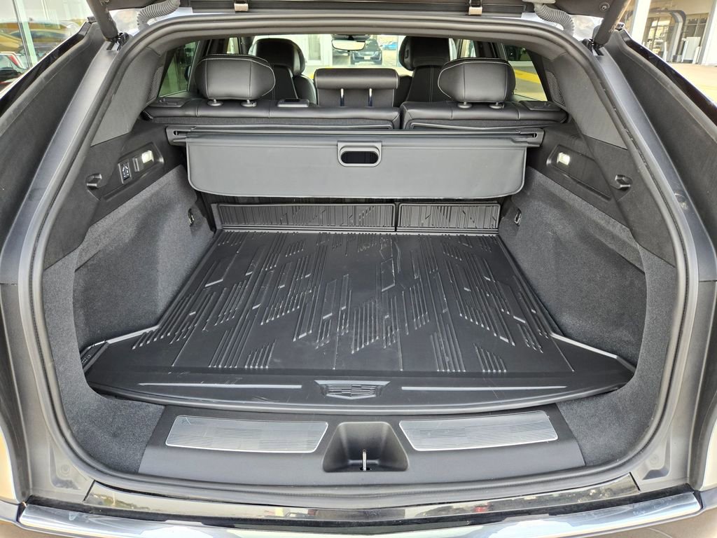 Certified 2025 Cadillac Lyriq Luxury w/ LPO, Floor Liner Package image 32
