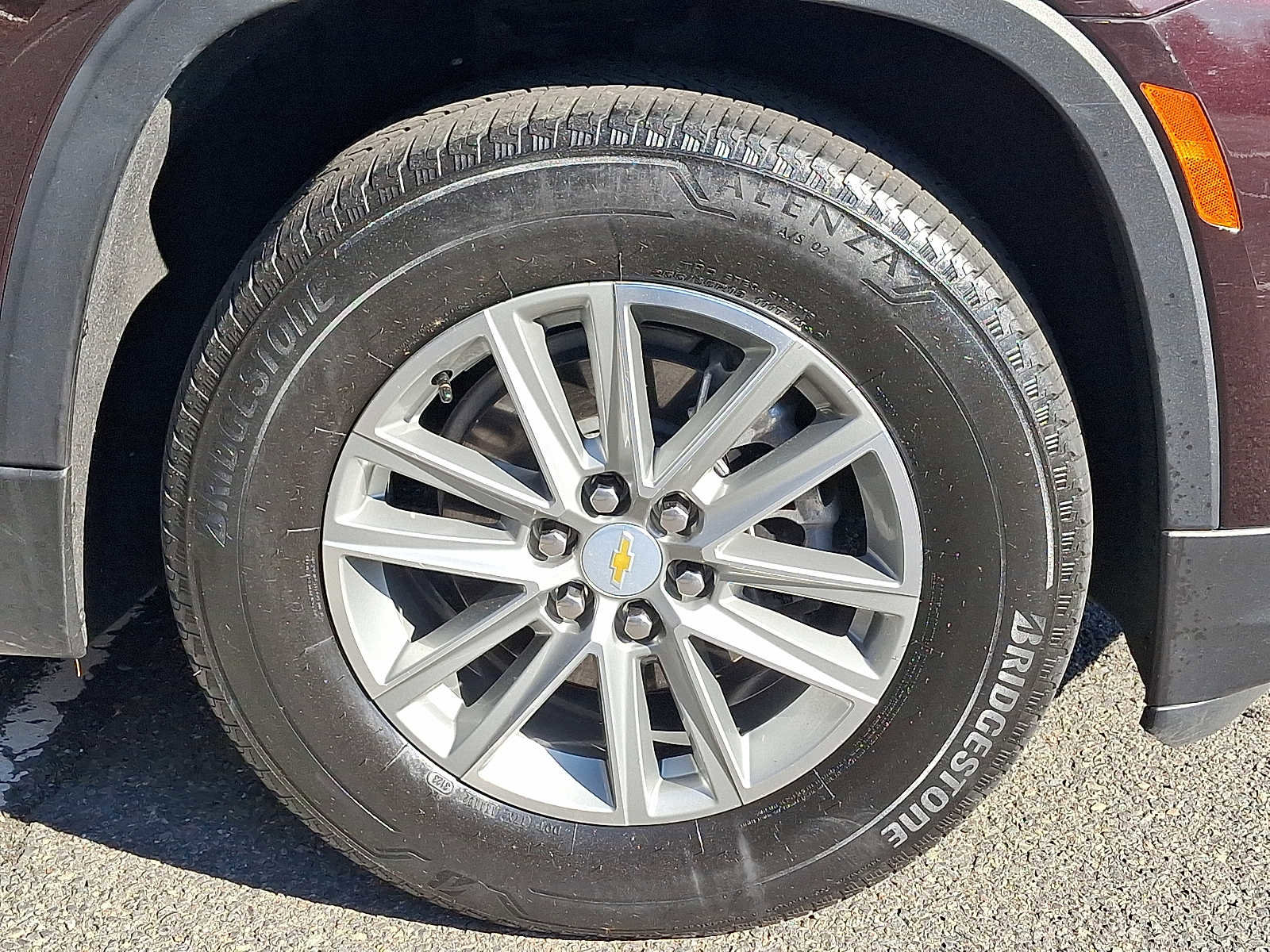 Used 2023 Chevrolet Traverse LT AWD/4WD image 9