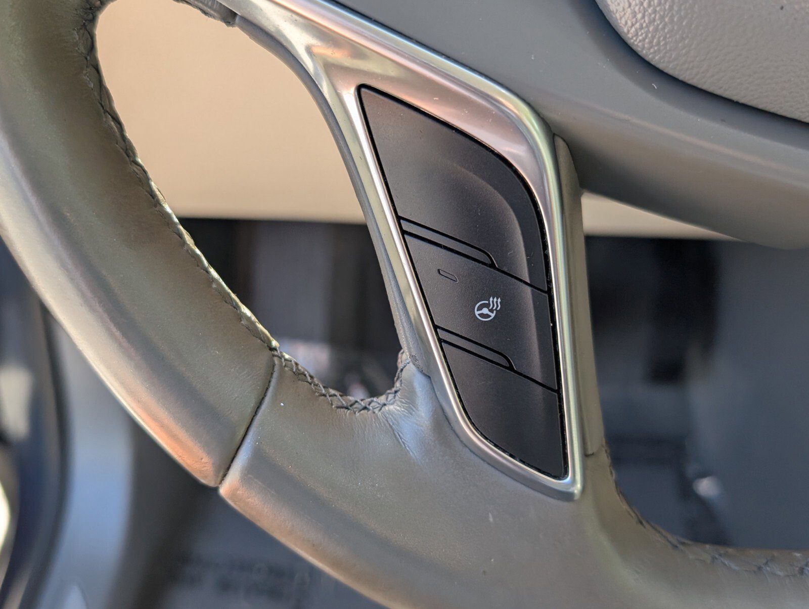 Used 2018 Cadillac XT5 Luxury image 41