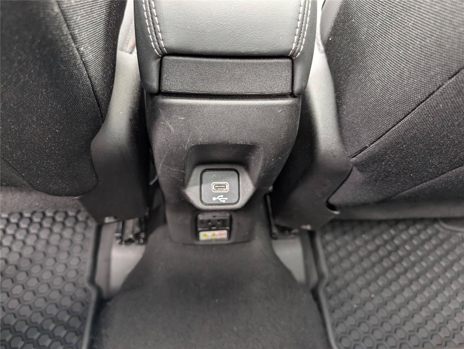 Used 2022 Jeep Renegade Altitude w/ Sun/Sound Group AWD/4WD image 19