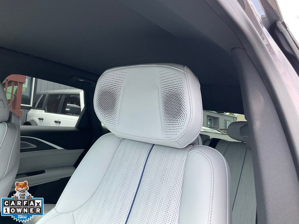 Used 2024 Cadillac Lyriq Sport AWD/4WD image 19