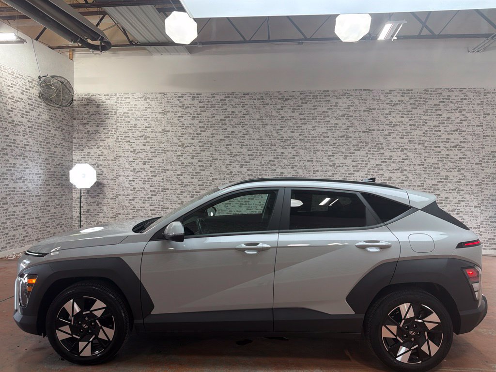 Certified 2024 Hyundai Kona SEL w/ Convenience Package FWD image 4