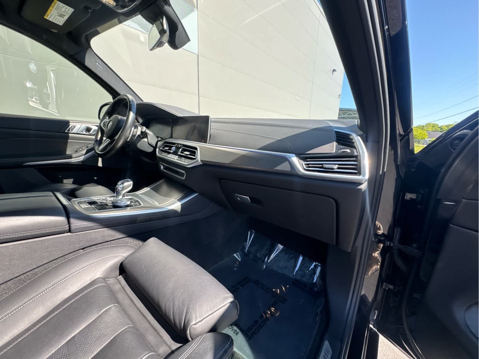 Used 2020 BMW X5 M50i w/ Premium Package AWD/4WD image 28