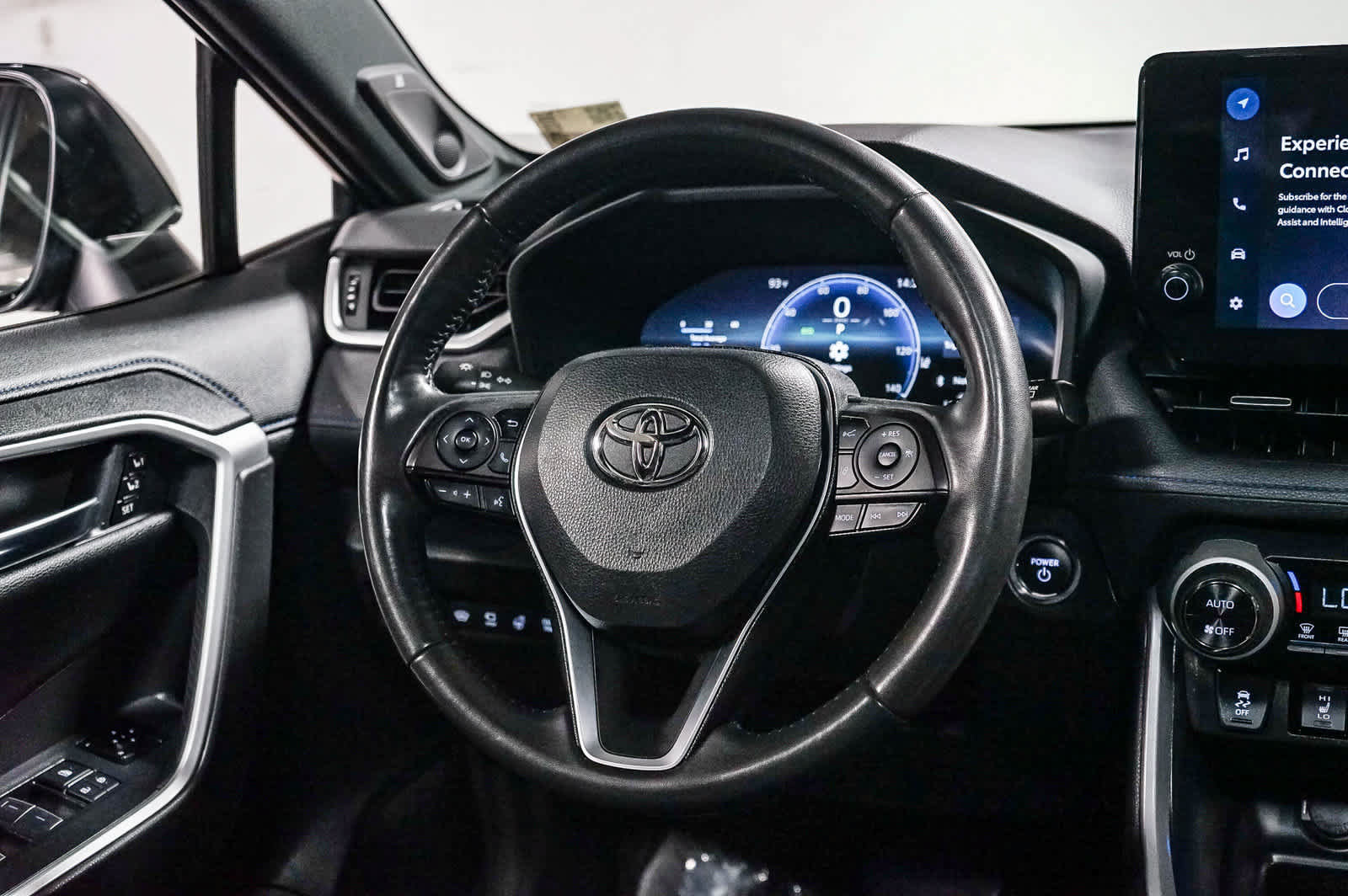 Used 2023 Toyota RAV4 XSE AWD/4WD image 16