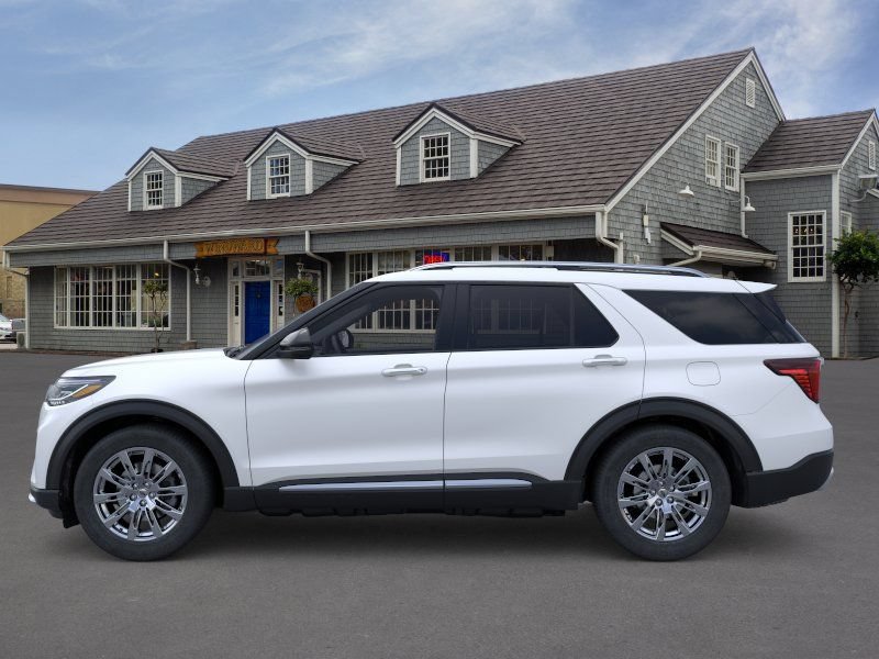 Used 2025 Ford Explorer Platinum RWD image 3