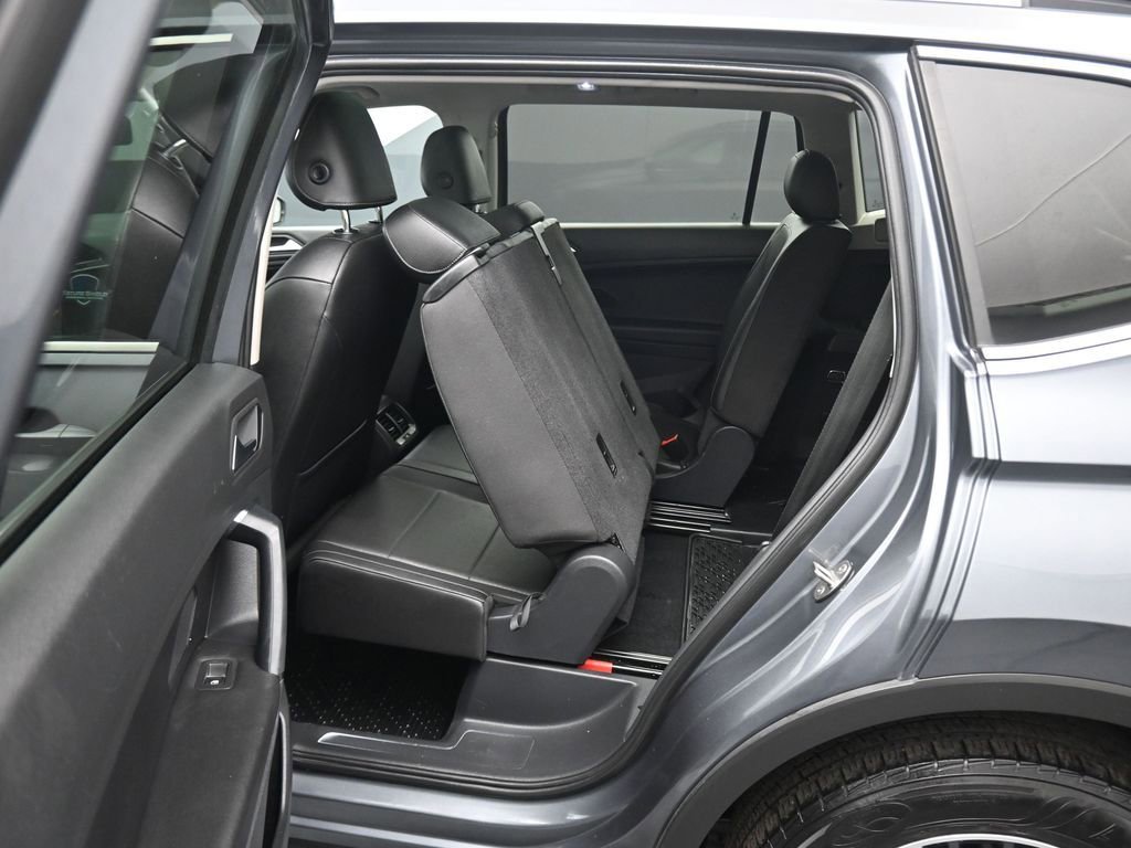 Used 2019 Volkswagen Tiguan SE AWD/4WD image 37