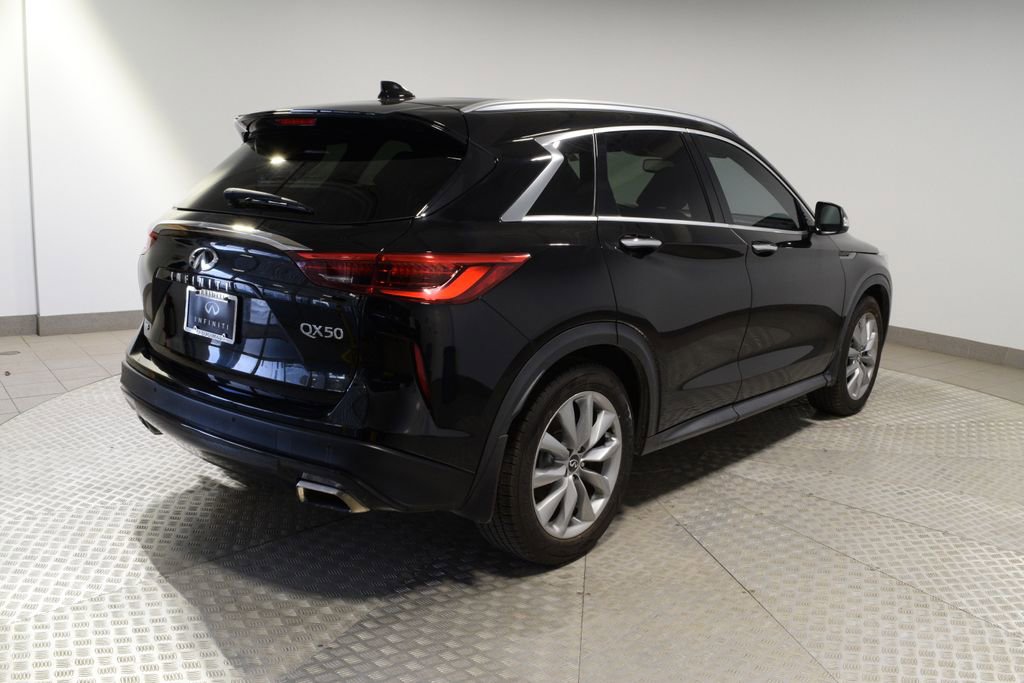 Used 2021 INFINITI QX50 Luxe w/ Appearance Package image 7