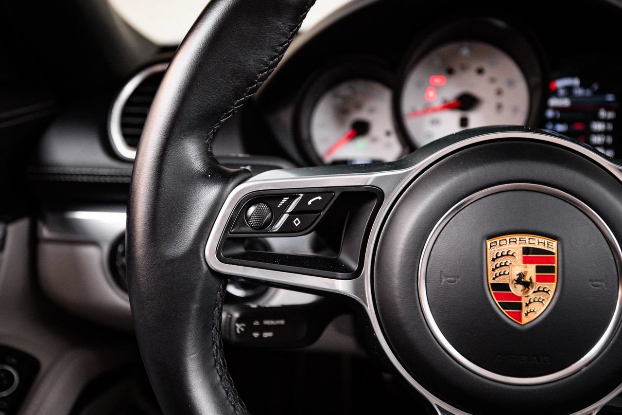 Certified 2024 Porsche 718 Boxster S RWD image 17