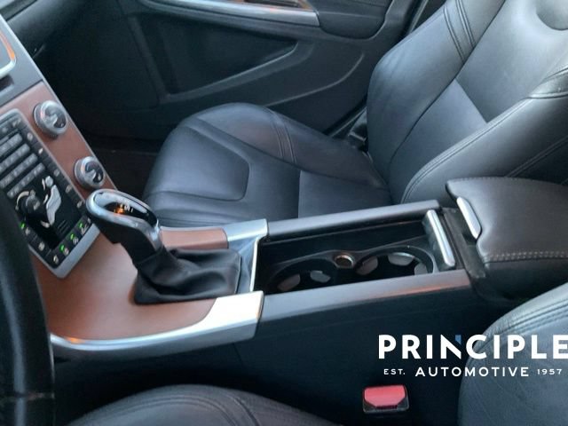 Used 2017 Volvo S60 T5 Inscription Platinum FWD image 11