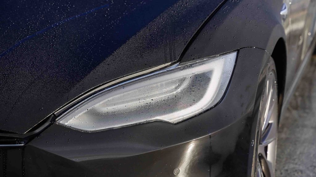 Used 2021 Tesla Model S Performance image 5