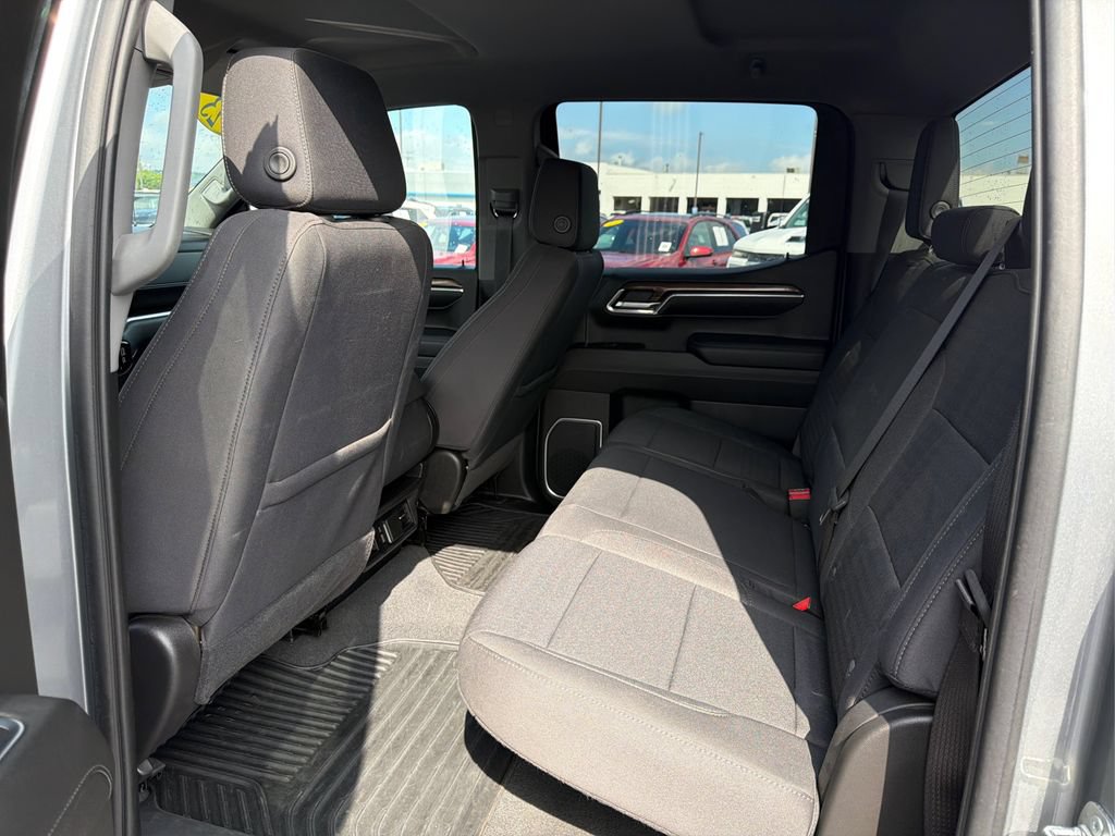 Used 2023 Chevrolet Silverado 1500 LT AWD/4WD image 20