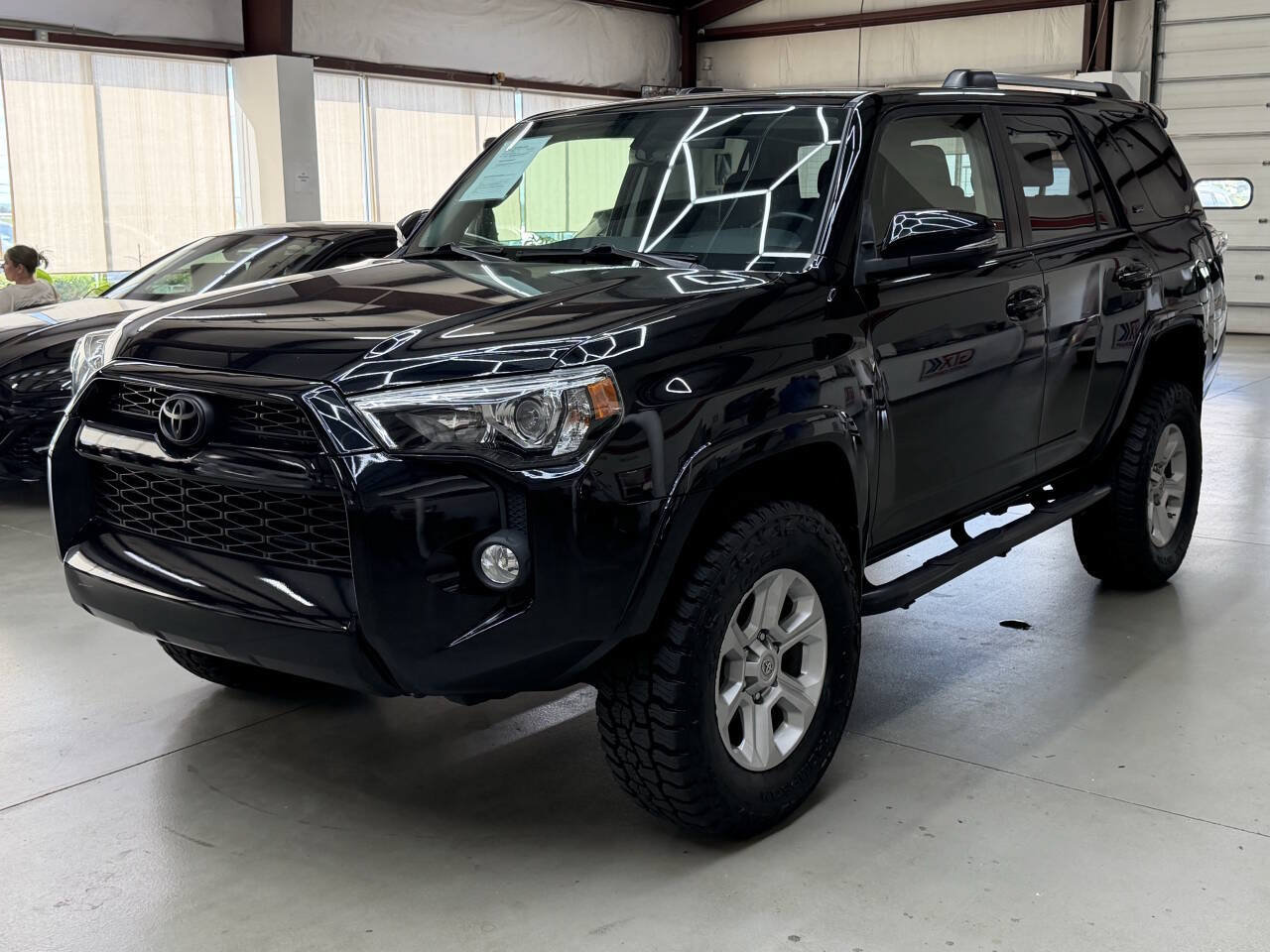 Used 2019 Toyota 4Runner SR5 Premium AWD/4WD image 5
