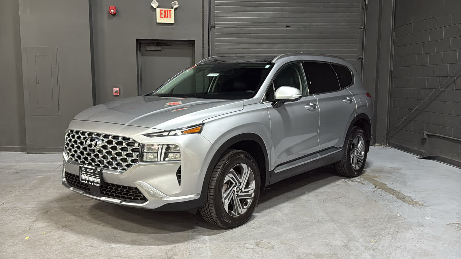 Used 2023 Hyundai Santa Fe SEL w/ Premium Package AWD/4WD image 3