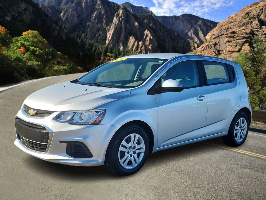 Used 2020 Chevrolet Sonic LT image 5