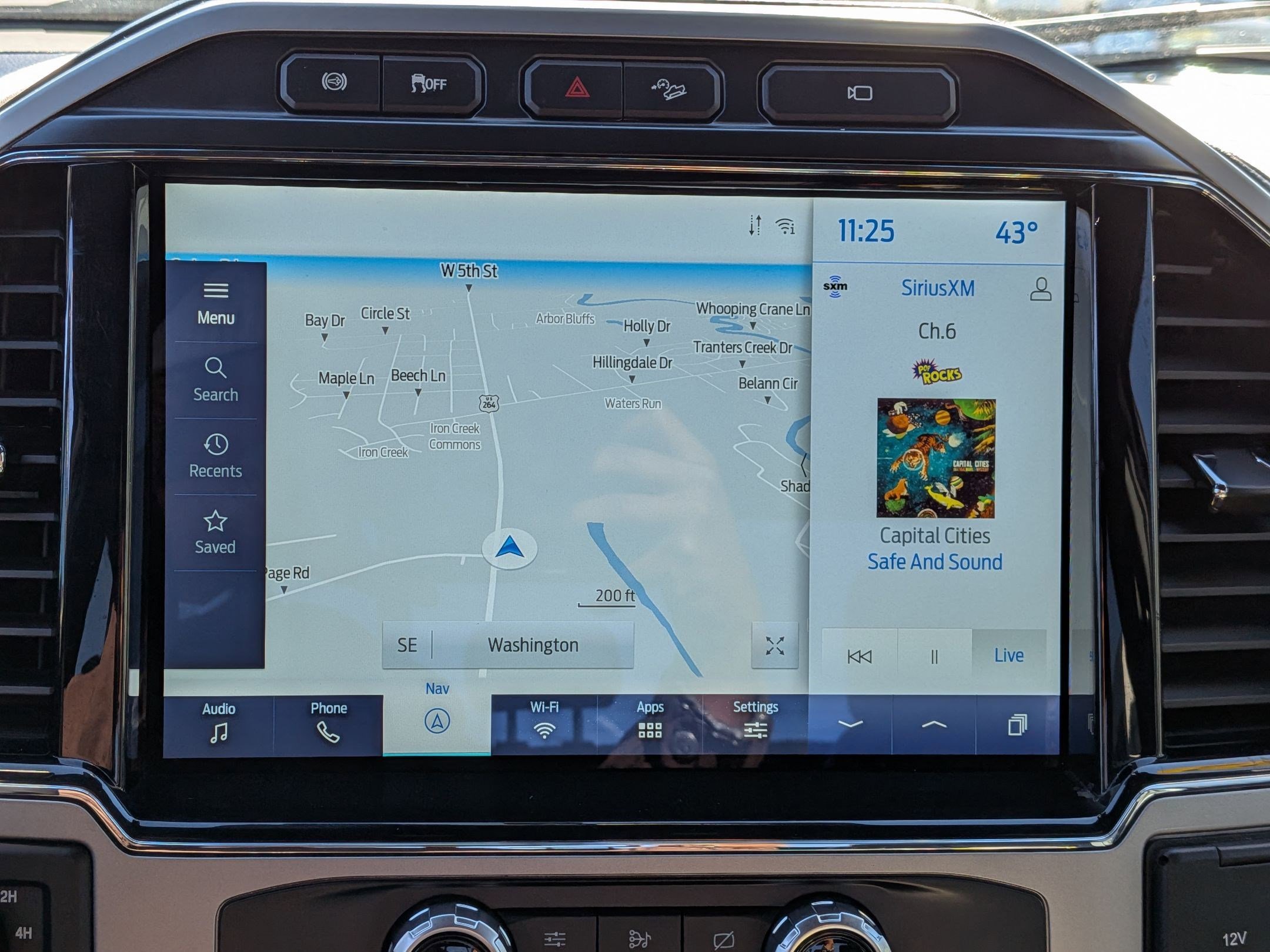 Used 2022 Ford F350 Lariat w/ Chrome Package image 20