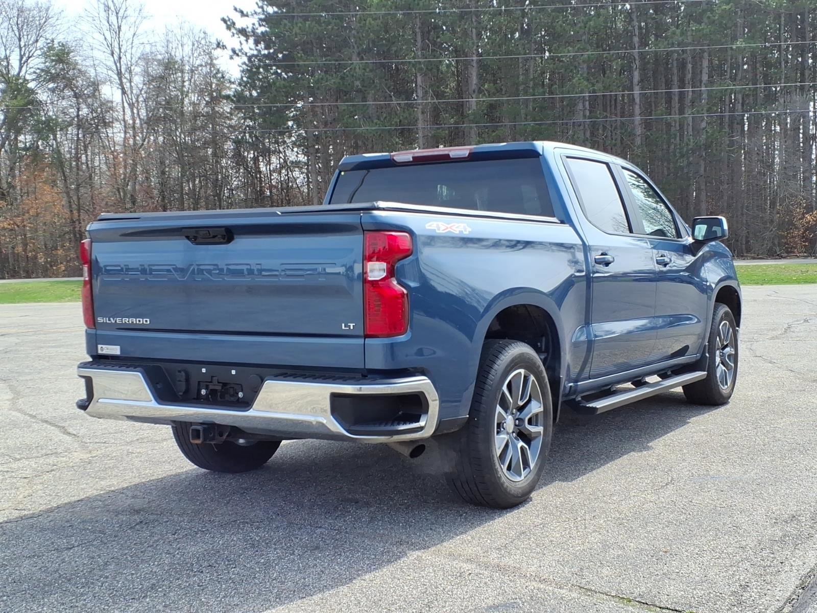 Used 2024 Chevrolet Silverado 1500 LT image 16