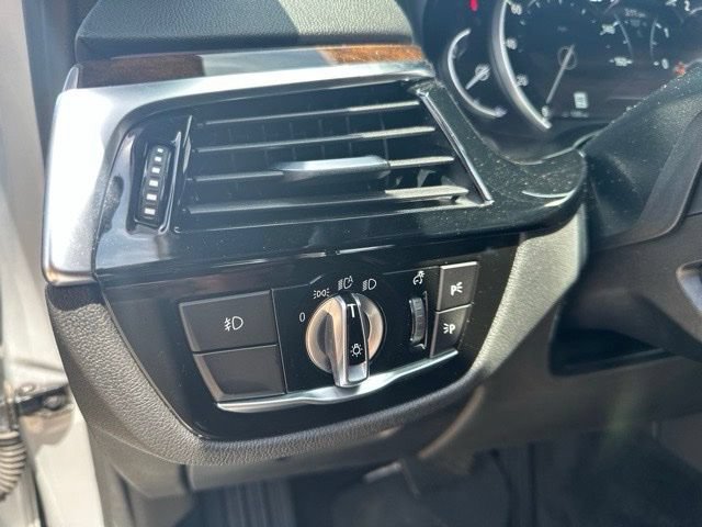 Used 2018 BMW 540i RWD image 5