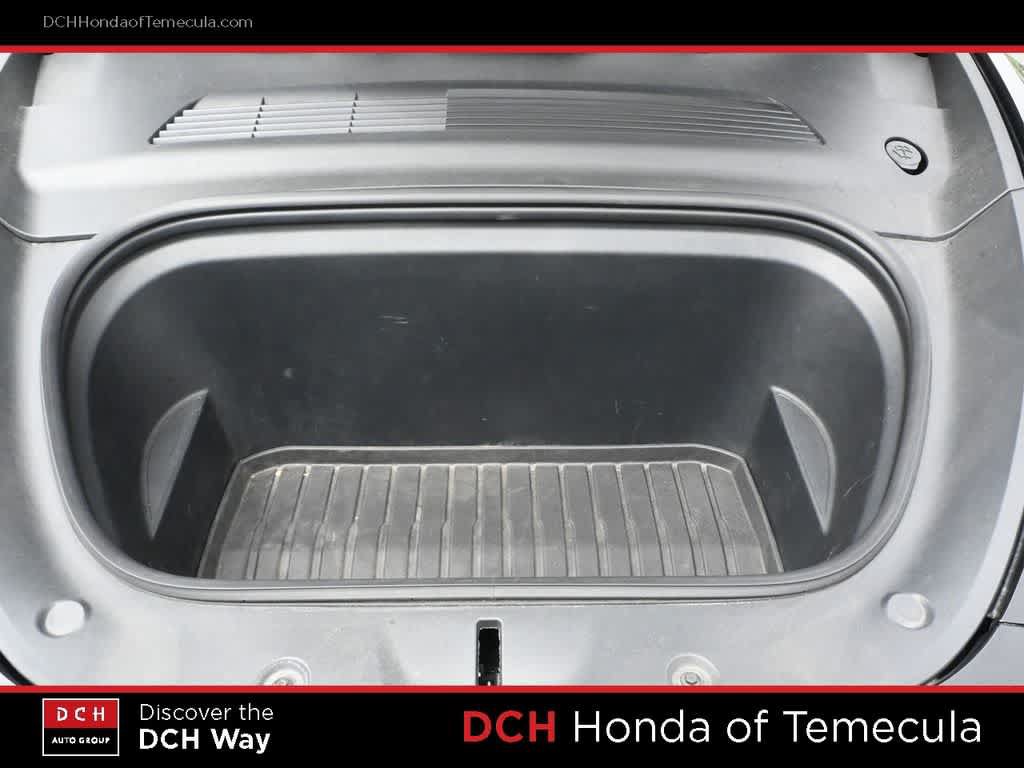 Used 2021 Tesla Model Y Long Range AWD/4WD image 23