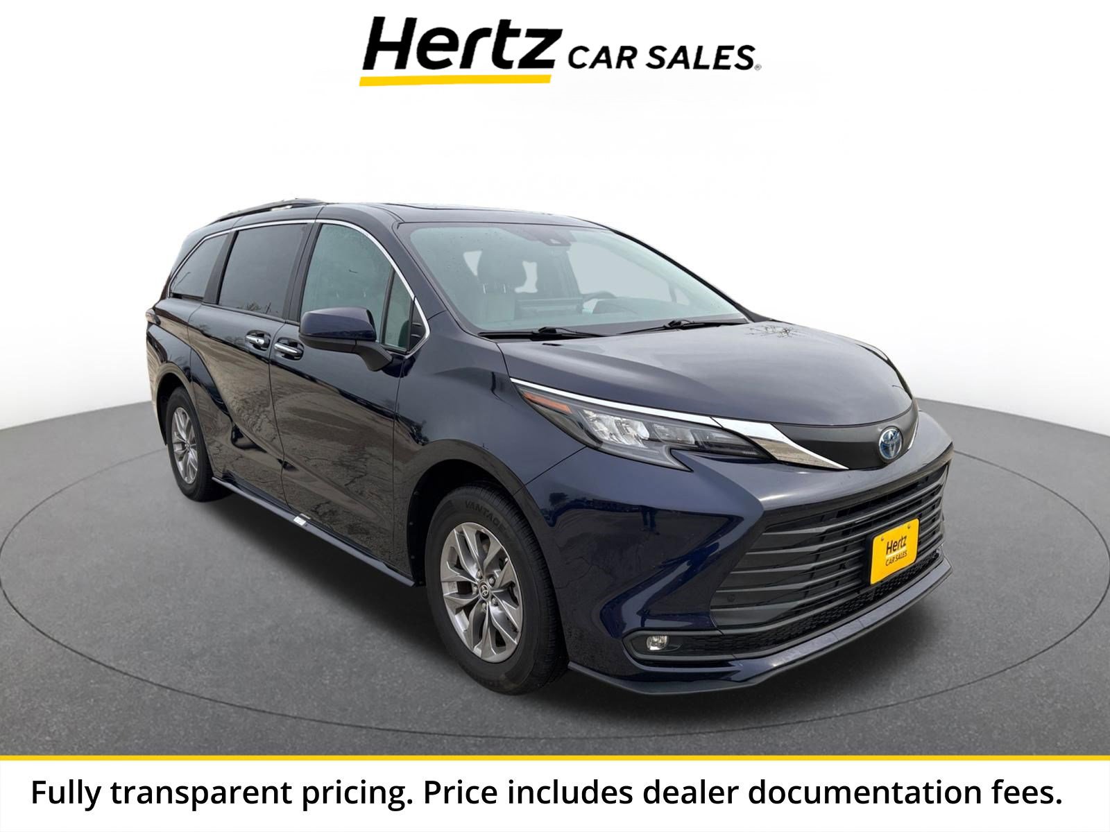 Used 2025 Toyota Sienna XLE