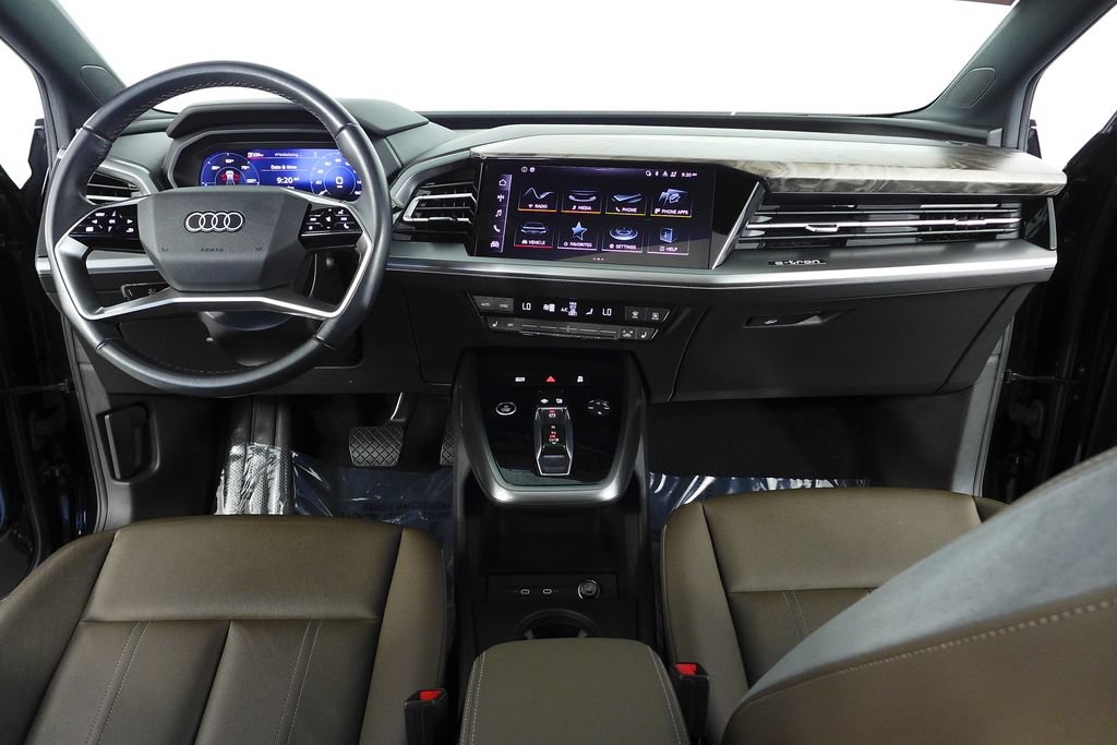 Used 2023 Audi Q4 e-tron Premium w/ Convenience Package RWD image 25
