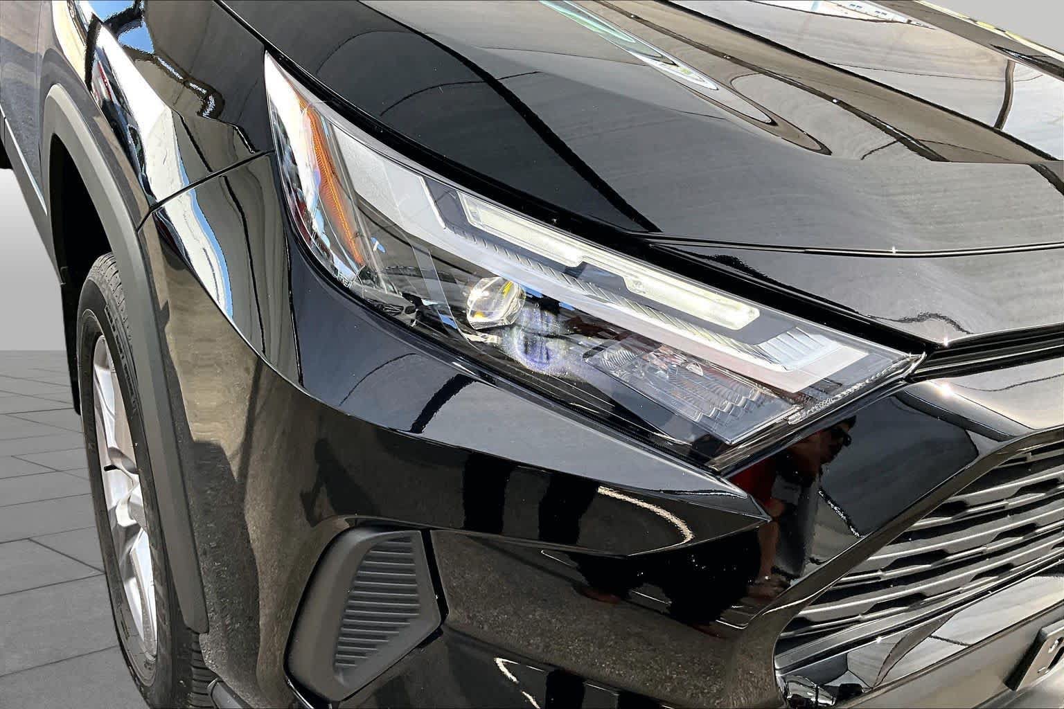 Used 2023 Toyota RAV4 XLE w/ Convenience Package AWD/4WD image 28