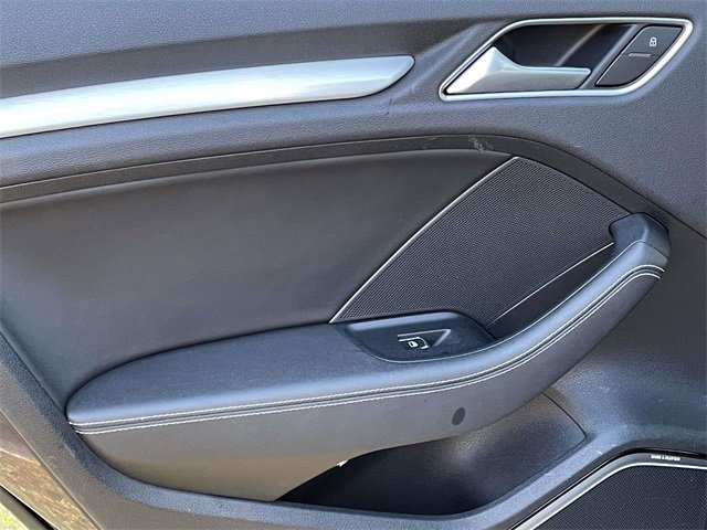 Used 2016 Audi S3 Prestige image 9