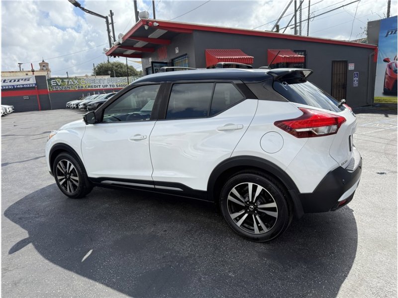 Used 2020 Nissan Kicks SR w/ SR Premium Package image 54