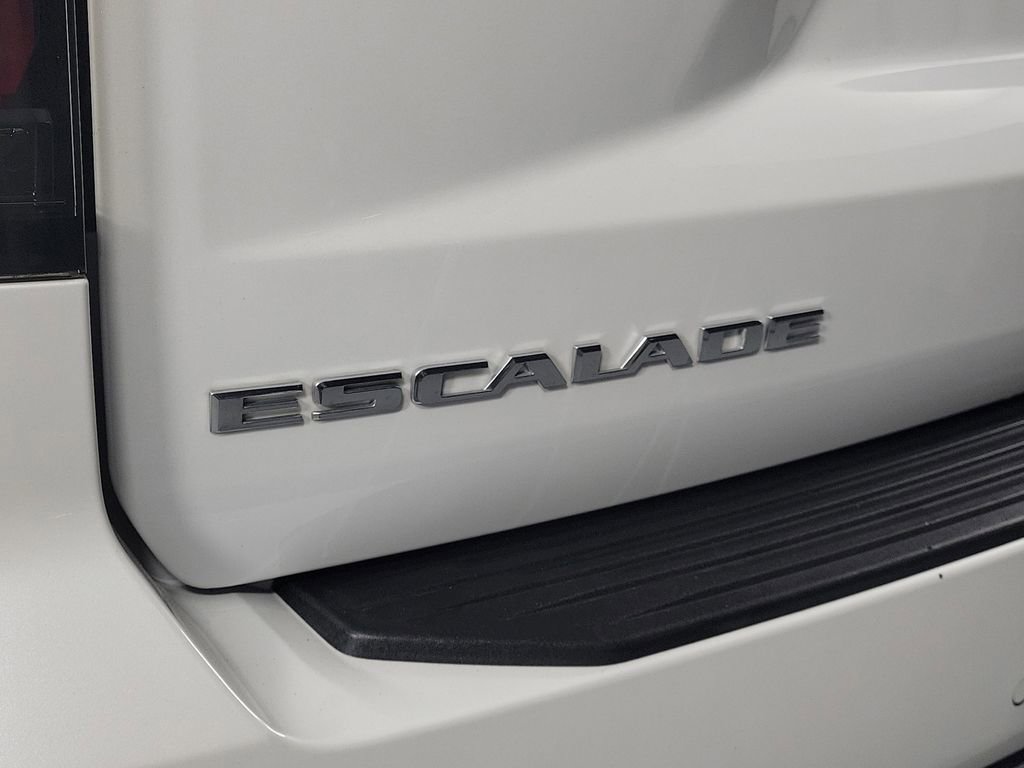 Certified 2021 Cadillac Escalade Sport Platinum w/ Heavy-Duty Trailer Package image 6