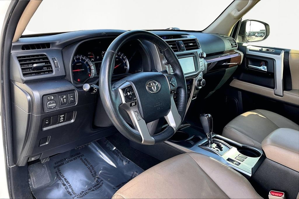 Used 2014 Toyota 4Runner Limited image 14