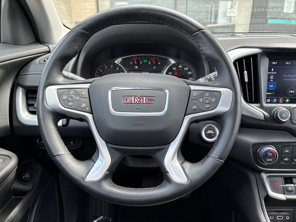 Used 2023 GMC Terrain SLT image 15