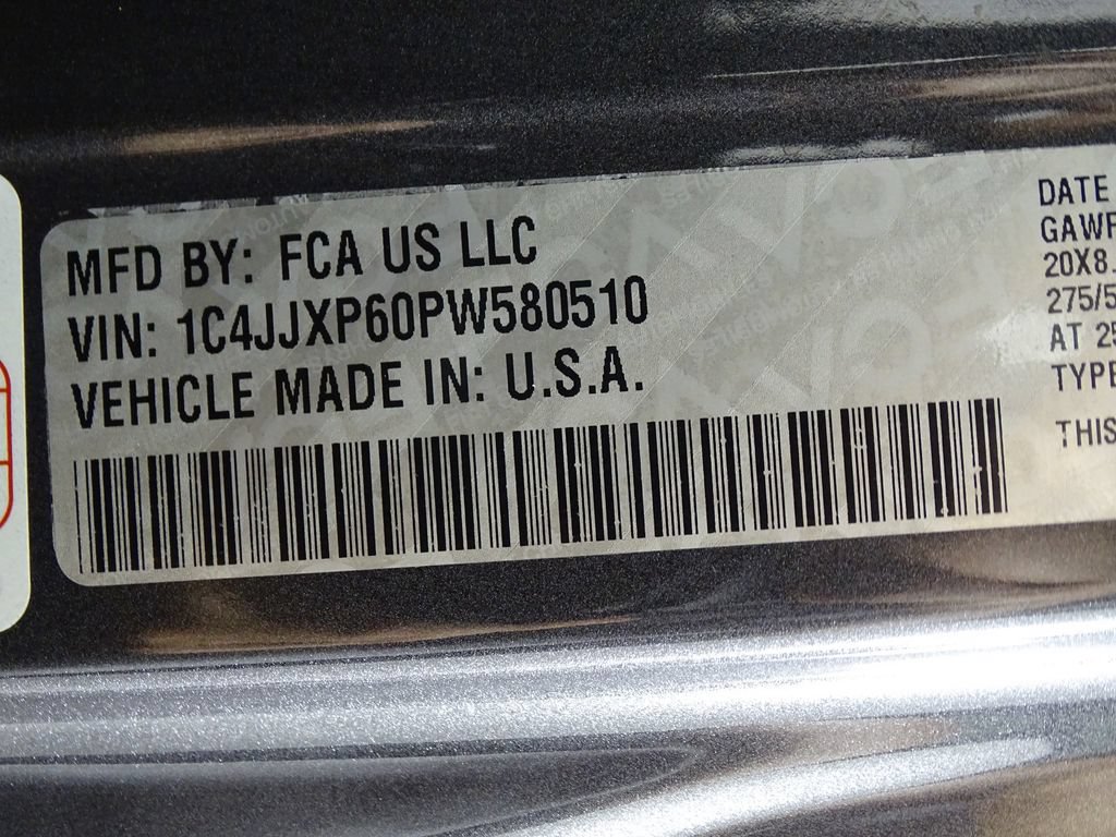 Used 2023 Jeep Wrangler Unlimited Sahara AWD/4WD image 37