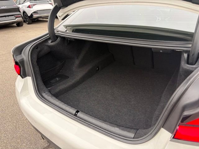 Used 2022 BMW M550i xDrive w/ Executive Package image 32